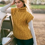 Golden vest knitted with thick yarn